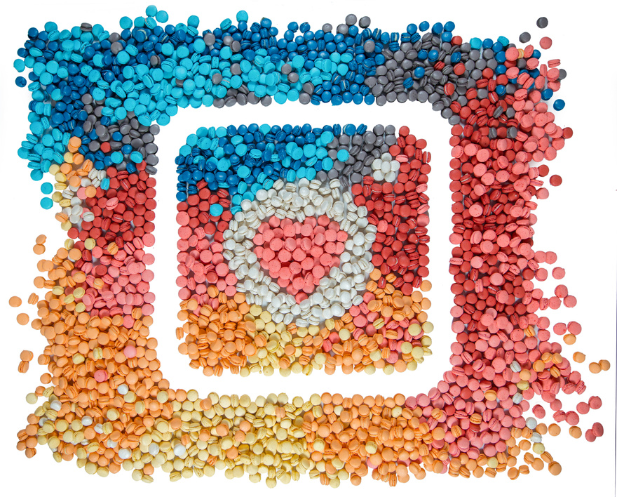 Instagram icon with macarons